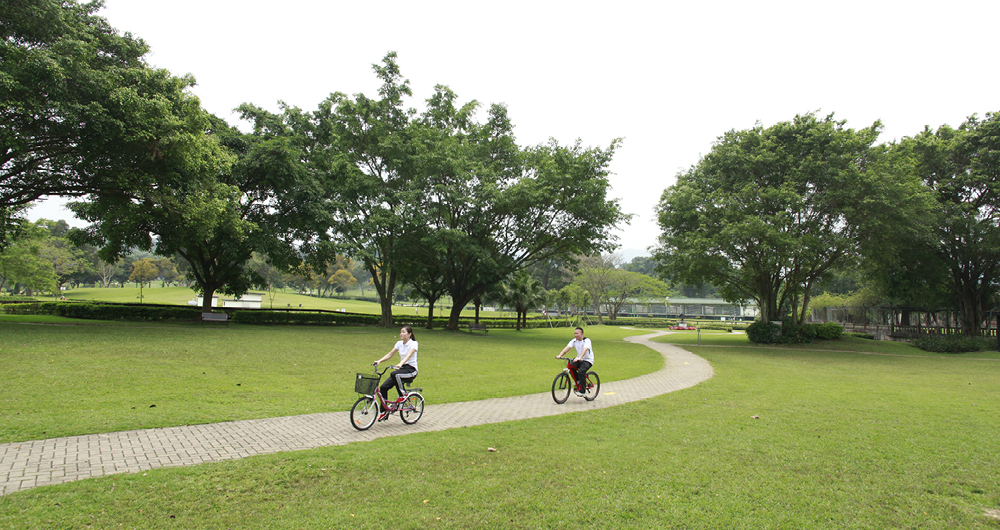 Members' Garden, Bicycle Trail